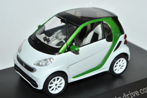 Spark Smart ForTwo Coupe Weiss Grün Elecrtric Coupe C451 2007-2014 1/43 Modell Auto von Spark
