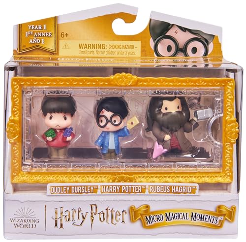 Wizarding World Harry Potter - Micro Magical Moments Sammelfiguren Multipack "Schrank unter der Treppe" mit Harry Potter, Hagrid, Dudley und Setzkasten, Spielzeug für Kinder ab 6 Jahren, Fanartikel von Wizarding World