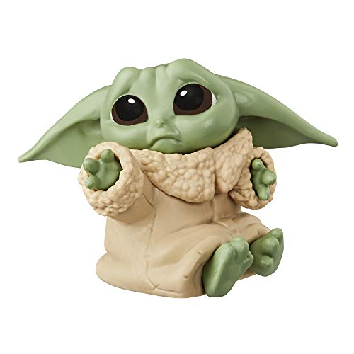 STAR WARS The Bounty Collection The Child Collectible Toys The Mandalorian Baby Yoda Hold Me Pose Figur, Kinder ab 4 Jahren von Star Wars