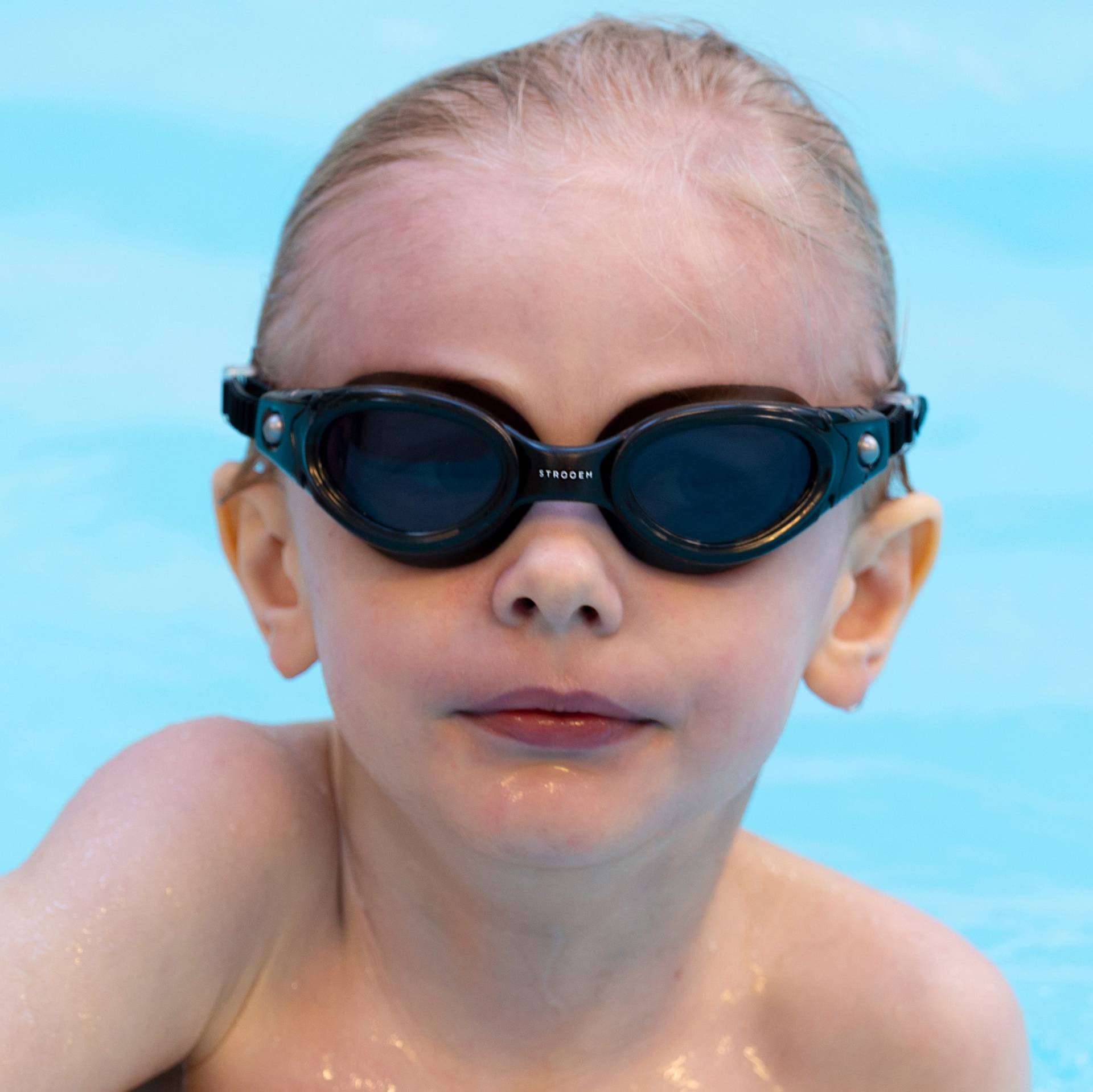 Strooem Vision JR Schwimmbrille, Schwarz von Strooem