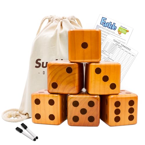 SunNordic Riesiges Würfelspiel – 6 große hölzerne Outdoor-Würfel-Set mit Anzeigetafel und tragbarem, faltbarem Eimer, klassisches Rasen-Spiel für Erwachsene, Kinder und Familie SunNordic Riesiges Würfelspiel – 6 große hölzerne Outdoor-Würfel-Set mit Anzeigetafel und tragbarem, faltbarem Eimer, klassisches Rasen-Spiel für Erwachsene, Kinder und Familie von SunNordic