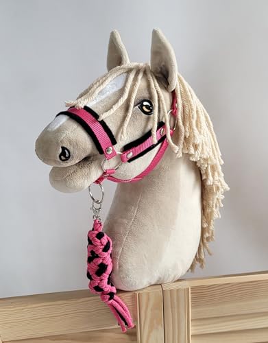 Hobby-Set: A3-Halfter mit weißem Fell + Schnur. Set ohne Pferd. Schwarz-dunkelrosa. von Super Hobby Horse