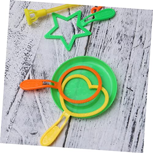 SUPVOX 6 Stück Teiliges Bubble Stick Set aus Hochwertigem Sicherer Blasenspaß für Inklusive Praktischem Wasserbehälter für Indoor und Outdoor Partys Sowie Familienfeiern Zufällige Farbe SUPVOX 6 Stück Teiliges Bubble Stick Set aus Hochwertigem Sicherer Blasenspaß für Inklusive Praktischem Wasserbehälter für Indoor und Outdoor Partys Sowie Familienfeiern Zufällige Farbe von Supvox