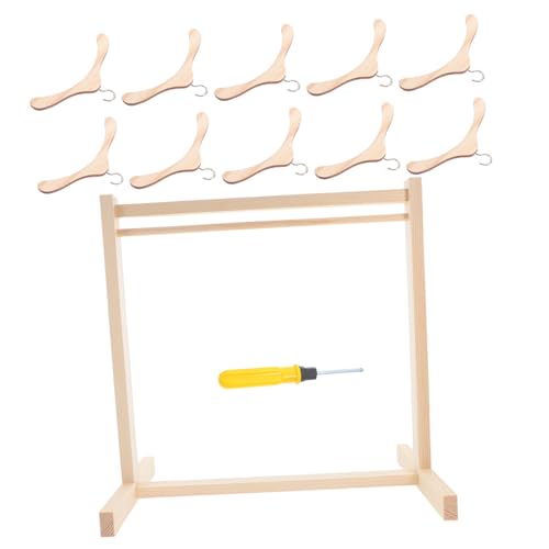 SUPVOX Holzpuppen Kleiderständer mit Kleiderbügeln Antirutschender Puppenkleiderhalter für Verschiedene Puppengrößen Stabiles Puppenhaus Zubehör zur Stilvollen Aufbewahrung und von Supvox