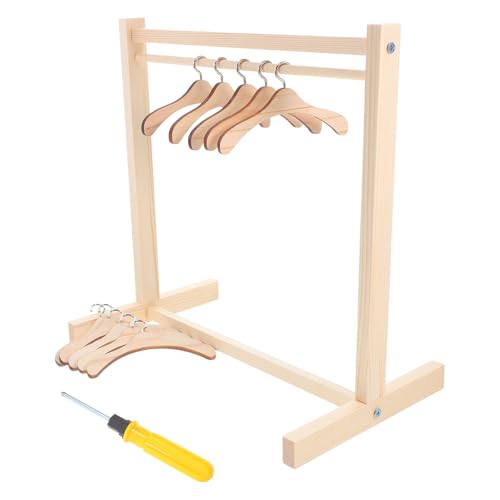 Supvox 1 Set Puppenkleider-Organizer – Miniatur-Kleiderständer für Puppen mit hölzernen Kleiderbügeln, tragbares Gestell für Puppenhaus-Zubehör, für Babyparty Supvox 1 Set Puppenkleider-Organizer – Miniatur-Kleiderständer für Puppen mit hölzernen Kleiderbügeln, tragbares Gestell für Puppenhaus-Zubehör, für Babyparty von Supvox