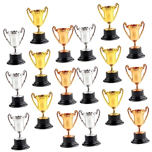 Supvox 18 Stück Mini Trophäen Teilig aus Kunststoff Auszeichnungen für Kindergeburtstag Spiele Familienfeiern Party Deko Belohnungen Pokale für Wettbewerbe Supvox 18 Stück Mini Trophäen Teilig aus Kunststoff Auszeichnungen für Kindergeburtstag Spiele Familienfeiern Party Deko Belohnungen Pokale für Wettbewerbe von Supvox