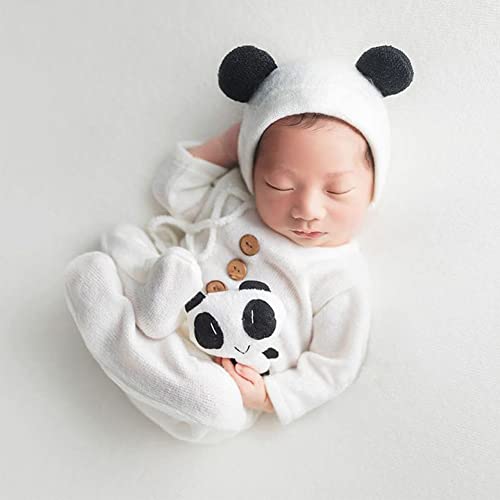 3 Stück Baby Neugeborenen Foto Requisiten Kostüm Hut und Panda Puppe,Baby Fotoshooting Kostüm Gestrickt Strampler Kleidung Outfits & Hut Headwrap Foto Prop Zubehör für 0-3 Monate Baby Jungen Mädchen von Surakey