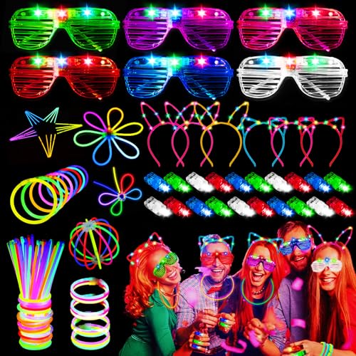 82 Stück Knicklichter Party Set, LED Brille, Leuchtstäbe mit 20 Fingerlampe, LED Haarschmuck, Neon Party Gadgets Knicklichter Kinder Glow Sticks Leuchtspielzeug für Geburtstags Festival Hochzeiten 82 Stück Knicklichter Party Set, LED Brille, Leuchtstäbe mit 20 Fingerlampe, LED Haarschmuck, Neon Party Gadgets Knicklichter Kinder Glow Sticks Leuchtspielzeug für Geburtstags Festival Hochzeiten von Sweetone