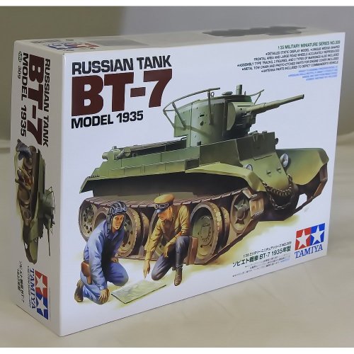 Tamiya 300035309 - 1:35 Russischer Kampfpanzer BT-7 Model 1935 von TAMIYA