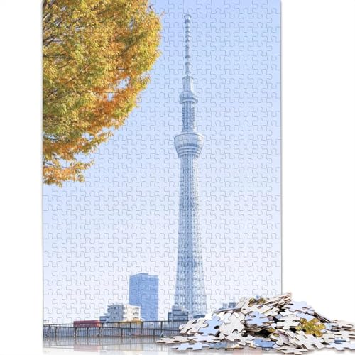 1000-teiliges Puzzle „Tokyo Skytree mit Herbstblättern“ für Erwachsene, Holzpuzzles für Familienunterhaltungsspielzeug, 1000 Stück (75 x 50 cm) von TBDUEPS