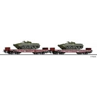 TILLIG 70055 H0 Güterwagenset aus zwei Schwerlastwagen Rmms 3960 mit zwei Panzern BMP-1, DR, Ep. IV TILLIG 70055 H0 Güterwagenset aus zwei Schwerlastwagen Rmms 3960 mit zwei Panzern BMP-1, DR, Ep. IV von TILLIG