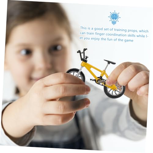 TOBBOMEY 3 Stück Teiliges Mini Finger Bike aus Legierung Kreatives Tragbares Fingerfahrrad zur Stressreduktion Geeignet als Dekoration und Lernspielzeug von TOBBOMEY