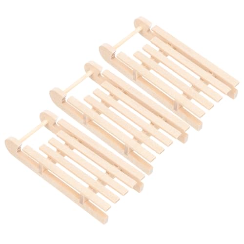 TOBBOMEY 3 Stück Teiliges Mini Holzschlitten Naturbelassen Fein Verarbeitet Weihnachtliche Baumdekoration und Festlicher Zierschmuck für Xmas Heimdeko und Winterliche Wohnaccessoires TOBBOMEY 3 Stück Teiliges Mini Holzschlitten Naturbelassen Fein Verarbeitet Weihnachtliche Baumdekoration und Festlicher Zierschmuck für Xmas Heimdeko und Winterliche Wohnaccessoires von TOBBOMEY