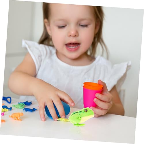 TOBBOMEY Wind up Frosch Buntes Mechanisches Hüpfspielzeug für Fördert Hand Auge koordination Geschenk für Jungen und Mädchen Pädagogisch Wertvolles Kinderspielzeug TOBBOMEY Wind up Frosch Buntes Mechanisches Hüpfspielzeug für Fördert Hand Auge koordination Geschenk für Jungen und Mädchen Pädagogisch Wertvolles Kinderspielzeug von TOBBOMEY