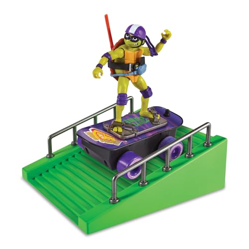 TORTUGAS NINJA Motorisiertes Skateboard, 10 Tricks für den Tretroller, Rampe und bewegliche Actionfigur, 12 cm, aus dem Film Chaos Mutant, Jungen und Mädchen + 4 Jahre von TORTUGAS NINJA