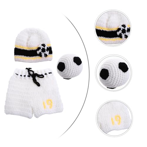 TOVINANNA Babykostüm Handgestrickt Fußball Fotografie Outfit mit Shorts Mütze und Ball für Festliche Fotoshooting Jungen Kleidung TOVINANNA Babykostüm Handgestrickt Fußball Fotografie Outfit mit Shorts Mütze und Ball für Festliche Fotoshooting Jungen Kleidung von TOVINANNA