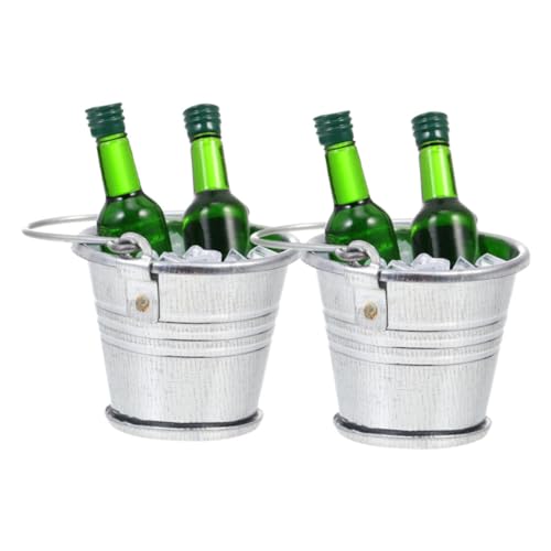 1 Satz Eisbehälter mit Bierflaschen und Eiswürfeln für Puppenstuben Bar Dekoration Teiliges Set Eimer Flaschen für Kreative Szenengestaltung 1 Satz Eisbehälter mit Bierflaschen und Eiswürfeln für Puppenstuben Bar Dekoration Teiliges Set Eimer Flaschen für Kreative Szenengestaltung von TOYANDONA