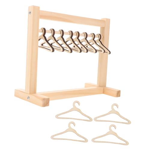 TOYANDONA 1 Satz Holz Doll Kleider Rack mit Hängern für Mini Kinderbekleidung Zubehör für Puppenhäuser und Kreative Spielräume TOYANDONA 1 Satz Holz Doll Kleider Rack mit Hängern für Mini Kinderbekleidung Zubehör für Puppenhäuser und Kreative Spielräume von TOYANDONA