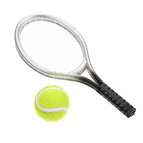 TOYANDONA 1 Set Mini Tennis Racket Und Tennisball Miniatur Dekoration Für Puppenhaus Sport Szene Zubehör Silberfarben Ideales Für Tennisliebhaber Und TOYANDONA 1 Set Mini Tennis Racket Und Tennisball Miniatur Dekoration Für Puppenhaus Sport Szene Zubehör Silberfarben Ideales Für Tennisliebhaber Und von TOYANDONA
