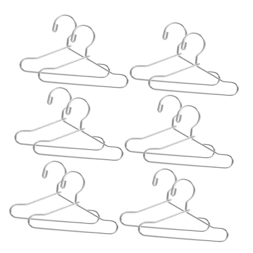 TOYANDONA 24 Stück Teiliges Mini Kleiderbügel aus Langlebigem Metall Kleine Puppenbügel für Puppenhaus Dekoration Tragbare Mini Garderobe für Puppenkleidung und Spielzimmer Zubehör in von TOYANDONA