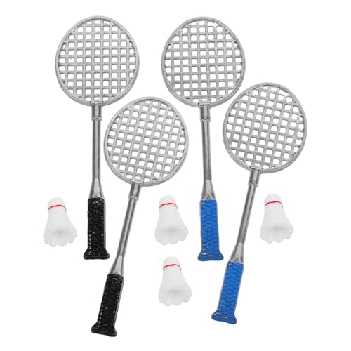 TOYANDONA 2Sets Badmintonschläger Anhänger Legierung Puppenhaus Zubehör mit Badmintonbällen Stilvolle Sportdekorationen für Miniatur-Displays und kreatives Spielen von TOYANDONA