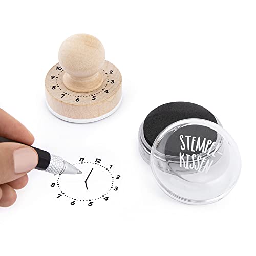 TRENDHAUS 952349 Holz-Stempel Lernuhr, inkl. Stempelkissen, Kinder Uhr lesen, Uhrzeit Lernen ab 5 Jahren TRENDHAUS 952349 Holz-Stempel Lernuhr, inkl. Stempelkissen, Kinder Uhr lesen, Uhrzeit Lernen ab 5 Jahren von TRENDHAUS