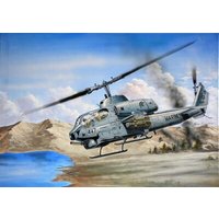 TRUMPETER 05116 1:35 AH-1W Super Cobra von TRUMPETER