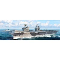 TRUMPETER 6751 1:700 HMS Queen Elizabeth von TRUMPETER