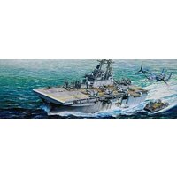 TRUMPETER 05611 1:350 LHD-1 USS Wasp von TRUMPETER