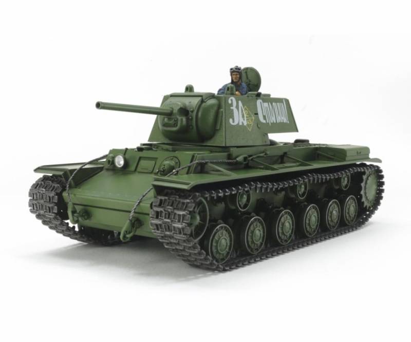 Russischer Panzer KV-1 1941 von Tamiya