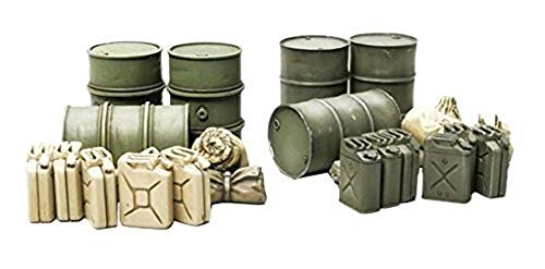 Tamiya 300032510-1:48 WWII Diorama-Set Fässer und Kanister, Nicht Bemalt Tamiya 300032510-1:48 WWII Diorama-Set Fässer und Kanister, Nicht Bemalt von TAMIYA