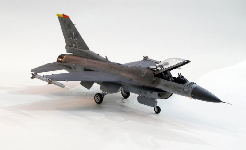 US F-16CJ Fighting Falcon US F-16CJ Fighting Falcon von Tamiya