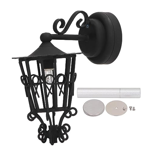 Tbest Mini-Puppenhaus-Wandleuchte, Puppenhaus-Wandleuchte aus Metall und Glas, mit Magnet auf der Rückseite für 1/12 Puppenhäuser, Schwarz Tbest Mini-Puppenhaus-Wandleuchte, Puppenhaus-Wandleuchte aus Metall und Glas, mit Magnet auf der Rückseite für 1/12 Puppenhäuser, Schwarz von Tbest
