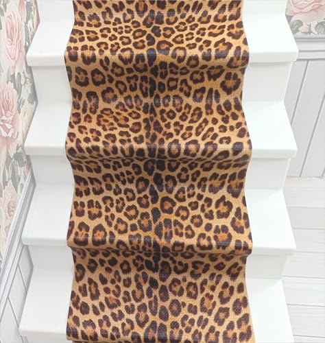 Selbstklebender Teppich mit echter Textilstruktur für Puppenhäuser Maßstab 1:12 (Leopardenmuster) von TexturKontor