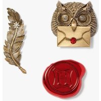 HP's Hogwarts Acceptance Letter Pin Badge Set von The Art Printorium Ltd