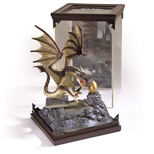 The Noble Collection - Magical Creatures Hungarian Horntail - Hand-Painted Magical Creature #4 - Officially Licensed Harry Potter Toys Collectable Figures - for Kids & Adults The Noble Collection - Magical Creatures Hungarian Horntail - Hand-Painted Magical Creature #4 - Officially Licensed Harry Potter Toys Collectable Figures - for Kids & Adults von The Noble Collection