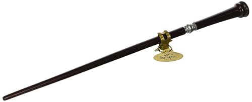The Noble Collection - Rufus Scrimgeour Character Wand - 15in (38cm) Wizarding World Wand with Name Tag - Harry Potter Film Set Movie Props Wands The Noble Collection - Rufus Scrimgeour Character Wand - 15in (38cm) Wizarding World Wand with Name Tag - Harry Potter Film Set Movie Props Wands von The Noble Collection