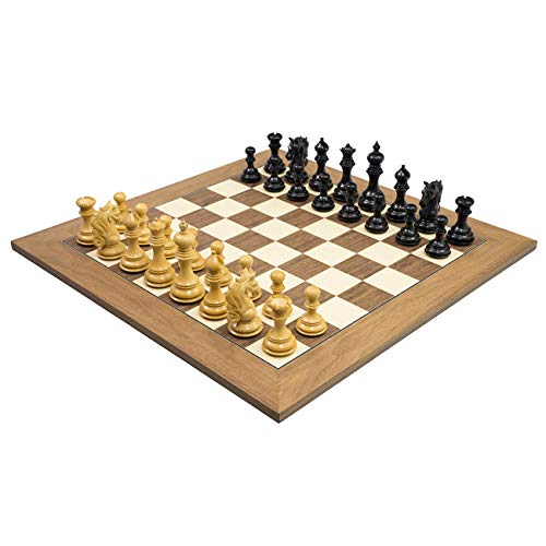 The Cavalry Ebony & Walnut Luxury Chess Set von The Regency Chess Company