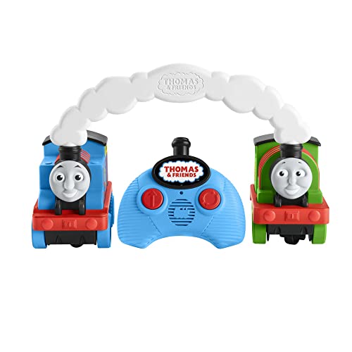 ​Fisher-Price Thomas & Friends Race & Chase R/C - UK English Edition, remote controlled toy train engines for toddlers and preschool kids von Thomas und seine Freunde