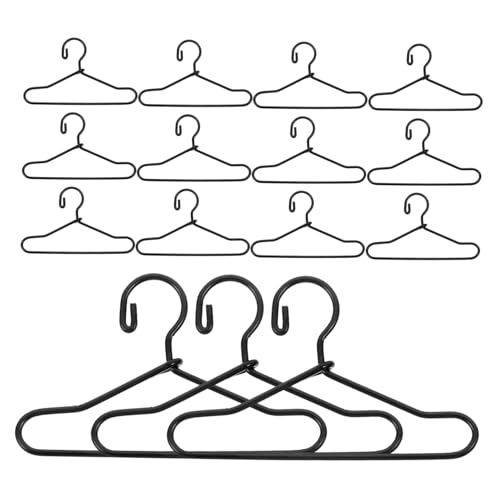 55Stücke Mini Puppen Kleiderbügel aus Praktische Kleiderständer für Puppenkleidung Dekorative Kleine Kleiderbügel für Puppenliebhaber und Sammler von Toddmomy