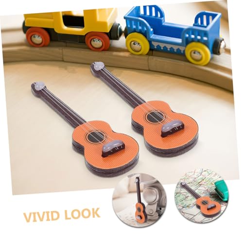 Toddmomy 4 Stck. Miniatur Gitarren Modell Teiliges Holzoptik Vintage Design Dekoratives Miniaturinstrument für Puppenhaus Tischdeko DIY Projekte und Fotorequisiten Langlebig und Realistisch von Toddmomy