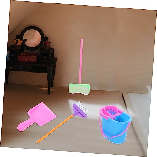 Toddmomy Teiliges Reinigungsset aus Interaktives Mini Puppenhaus Zubehör Realistisches Staubsauger und Eimer für Kleinkinder Lustiges Rollenspiel für Junge Mädchen und Vorschulkinder Toddmomy Teiliges Reinigungsset aus Interaktives Mini Puppenhaus Zubehör Realistisches Staubsauger und Eimer für Kleinkinder Lustiges Rollenspiel für Junge Mädchen und Vorschulkinder von Toddmomy