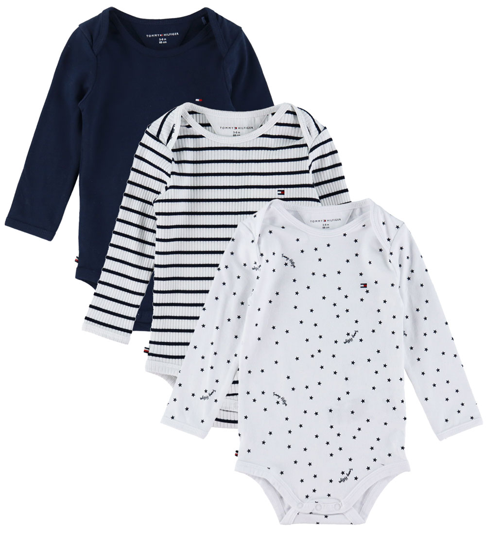 Tommy Hilfiger Geschenkbox - Body l/ä - 3er-Pack - Dark Nacht Na - Tommy Hilfiger - 62 - Body L/Ä Tommy Hilfiger Geschenkbox - Body l/ä - 3er-Pack - Dark Nacht Na - Tommy Hilfiger - 62 - Body L/Ä von Tommy Hilfiger