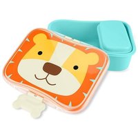 Du wirst dieses bunte, 4-teilige Set lieben, das sich hervorragend eignet, um das Pausenbrot in die Schule oder einen Snack in den Park mitzunehmen. Das Set für „große Kinder“ fördert das selbstständige Essen und enthält einen kleineren Snackbehälter von Hape