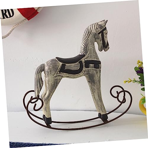 Toyvian 2 Stück Holz Schaukelpferd Dekoratives Tier Handgefertigtes Holzspielzeug Vintage Wackelpferd Tischdeko Ornament für Zuhause Toyvian 2 Stück Holz Schaukelpferd Dekoratives Tier Handgefertigtes Holzspielzeug Vintage Wackelpferd Tischdeko Ornament für Zuhause von Toyvian