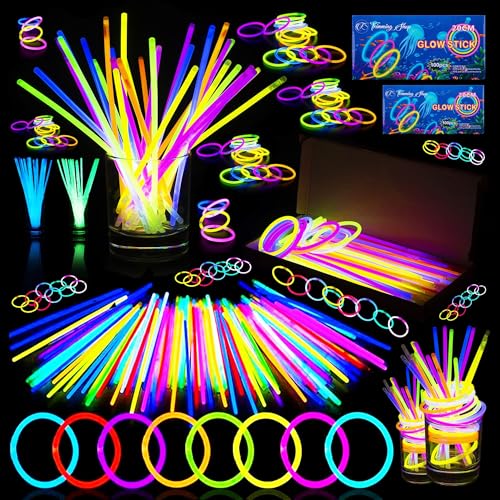 Trimming Shop Knicklichter Party Set für Kinder & Erwachsene, 300 Leuchtstäbe mit Verbinder Lang anhaltende Neon Knicklichter Halsketten, Armbänder, Halloween mitgebsel kinder, Deko & Festival Zubehör Trimming Shop Knicklichter Party Set für Kinder & Erwachsene, 300 Leuchtstäbe mit Verbinder Lang anhaltende Neon Knicklichter Halsketten, Armbänder, Halloween mitgebsel kinder, Deko & Festival Zubehör von Trimming Shop