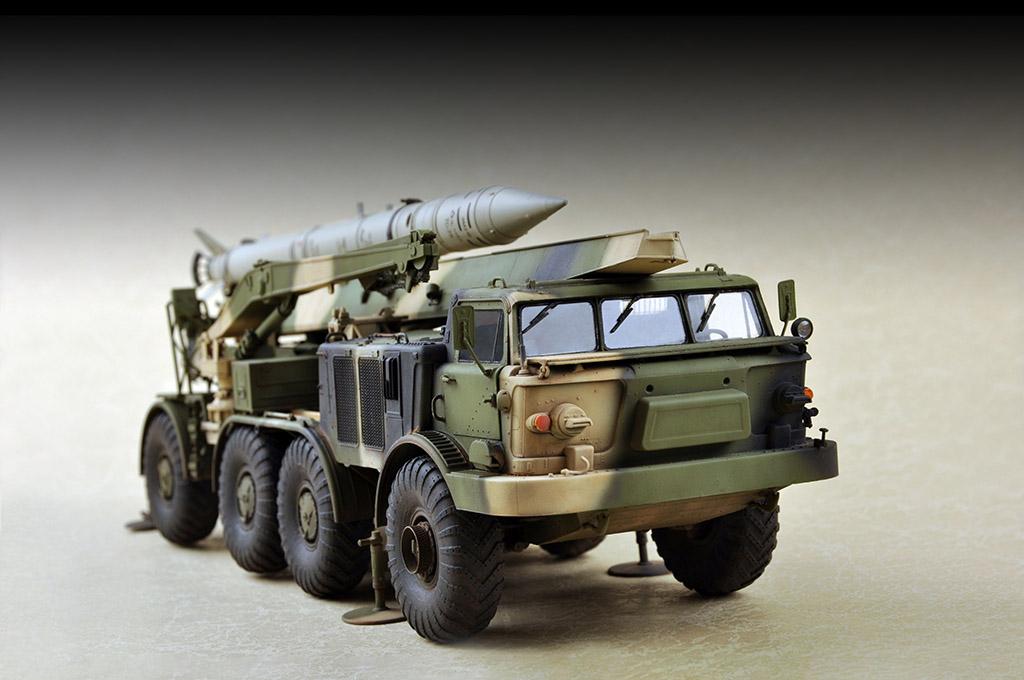 Rus. 9P113TELw/9M21 Rocket of9K52 Luna-M Short-range artillery Rus. 9P113TELw/9M21 Rocket of9K52 Luna-M Short-range artillery von Trumpeter