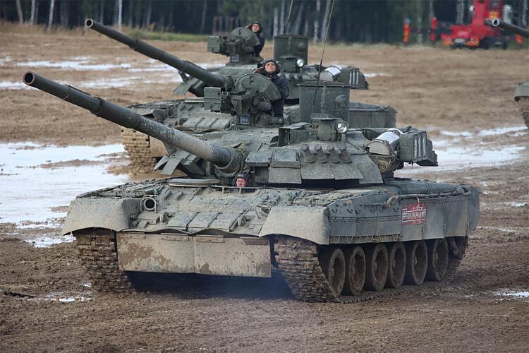 Russian T-80UE-1 MBT Russian T-80UE-1 MBT von Trumpeter