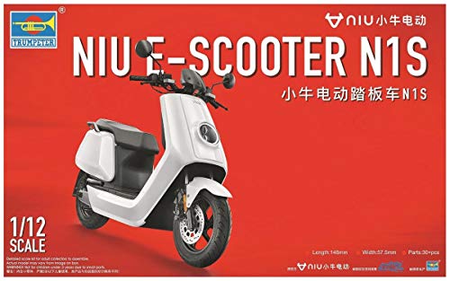 Trumpeter 007305 NIU E-Scooter N1S-pre-Painted Plastikmodellbausatz, Farbig von Trumpeter