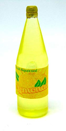 Tumdee Miniatures Miniaturflasche für Puppenhaus im Maßstab 1:12, Kunststoff, mit Limonadenetikett Tumdee Miniatures Miniaturflasche für Puppenhaus im Maßstab 1:12, Kunststoff, mit Limonadenetikett von Tumdee Miniatures